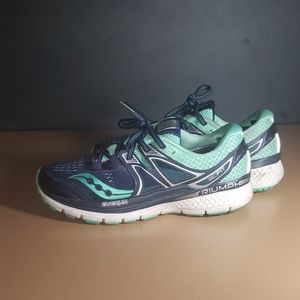 Saucony Women's Isofit Everun Triumph